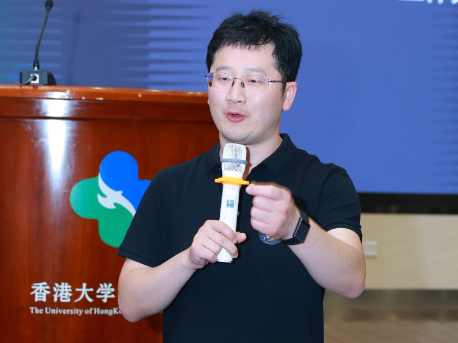 裁-谢伟迪.jpg