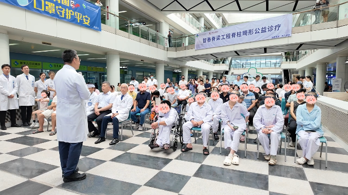 义诊现场1_副本.jpg